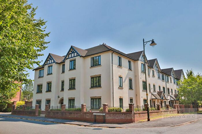 3 Bedroom Flat For Sale In Calderstones Drive, Whalley, BB7