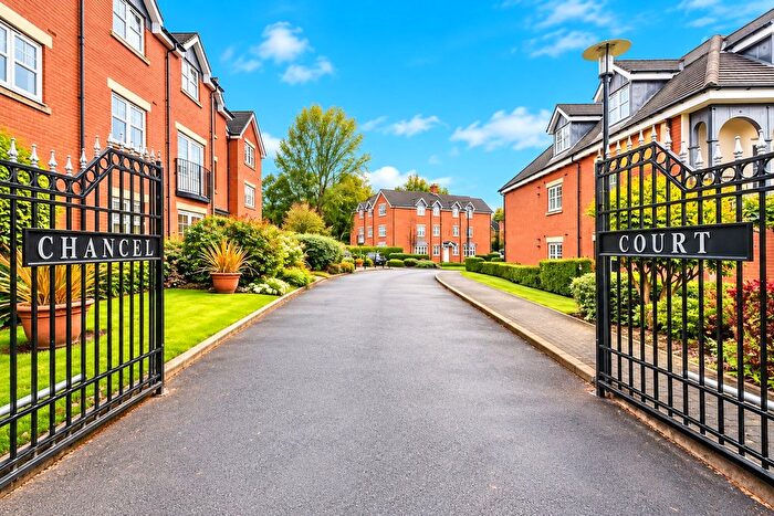 2 Bedroom Flat For Sale In Chancel Court, Solihull, West Midlands, B91