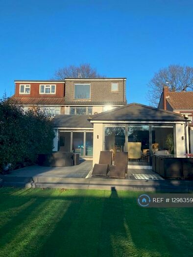 4 Bedroom Semi-Detached House To Rent In Bell Lane, Broxbourne, EN10