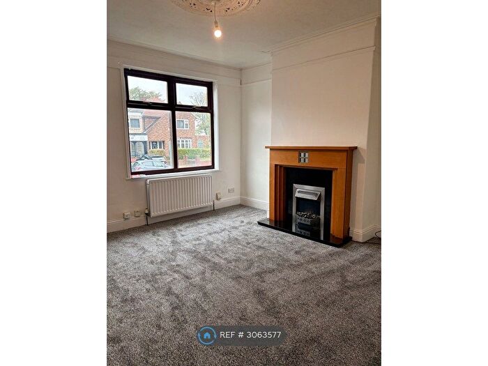 3 Bedroom Terraced House To Rent In Dewsbury Road, Wakefield, WF2