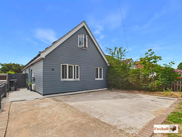 4 Bedroom Chalet For Sale In Dobbs Lane, Kesgrave, Ipswich, IP5