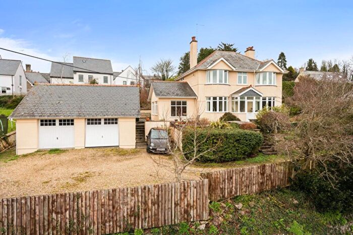 4 Bedroom Detached House For Sale In New Road, Yealmpton, Plymouth, Devon, PL8