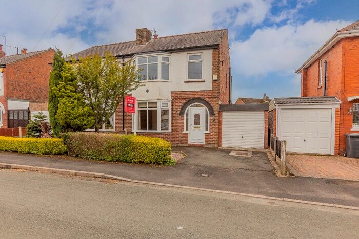 3 Bedroom Semi-Detached House To Rent In Thirlmere Avenue, Standish, WN6