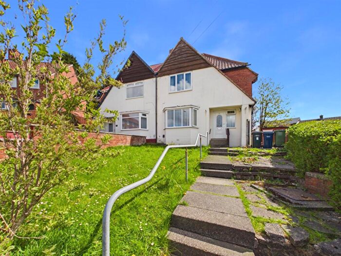 3 Bedroom Semi-Detached House For Sale In Dovedale Gardens, Low Fell, Gateshead, NE9