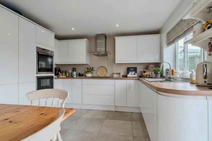 2 Bedroom Detached Bungalow For Sale In Old Farm Close, Bracklesham Bay, PO20