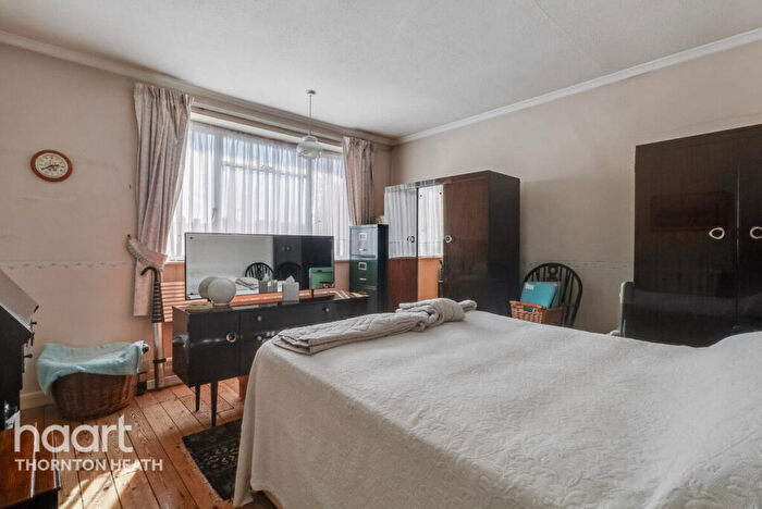 3 Bedroom Detached House For Sale In Milner Road, Thornton Heath, CR7