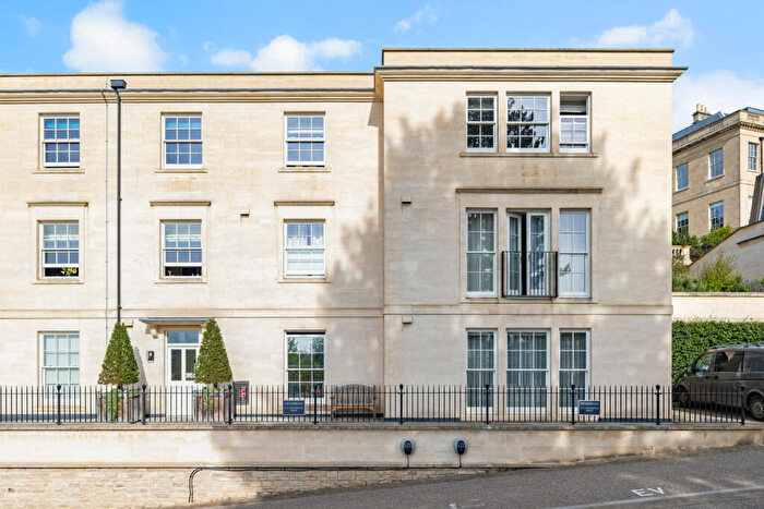 3 Bedroom Apartment For Sale In Lansdown Road, Bath, Somerset, BA1