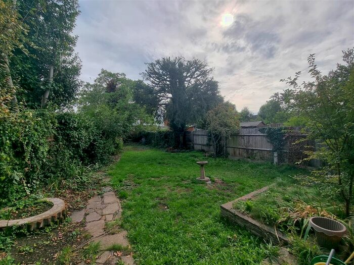 3 Bedroom Semi-Detached House To Rent In Vincent Road, Isleworth, TW7