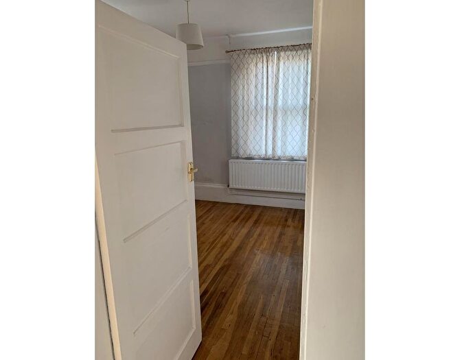 1 Bedroom Flat To Rent In Elms Gardens, Ruddington, Nottingham, NG11