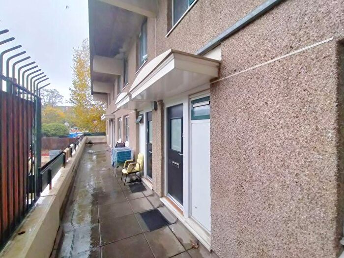 3 Bedroom Flat For Sale In Stapleford, Willan Road, Tottenham, N17