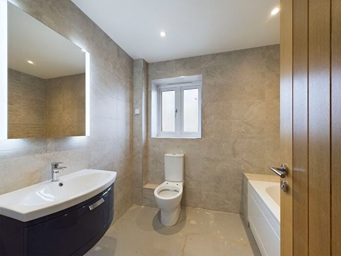 5 Bedroom Detached House For Sale In Manor Park, Keinton Mandeville, TA11