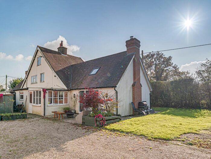 4 Bedroom Semi-Detached House For Sale In Ivy Cottages, Golden Cross, Hailsham, BN27