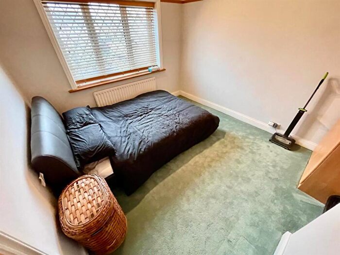 3 Bedroom Detached House For Sale In Paddington Grove, Bournemouth, BH11