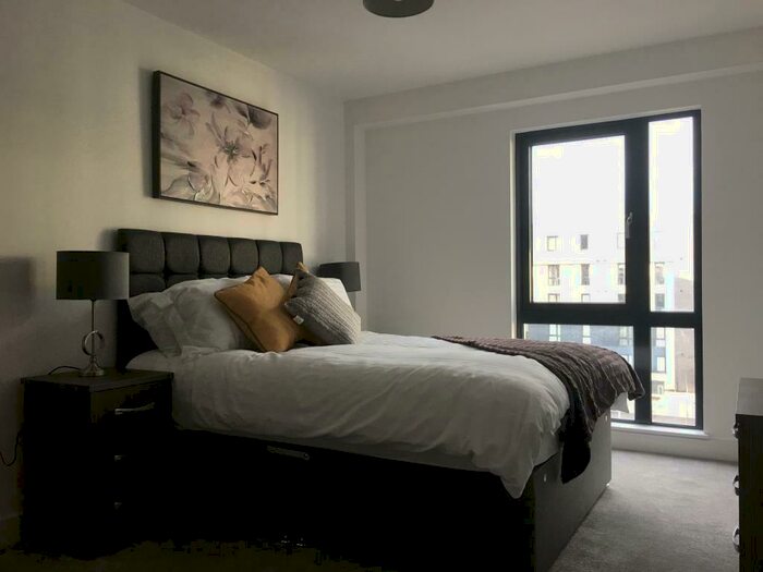 1 Bedroom Apartment To Rent In Drapery House, Fabrick Square, Lombard Street, Digbeth, Birmingham, B12