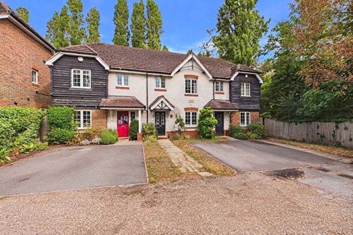 3 Bedroom Terraced House To Rent In Beechfield Place, Maidenhead, Berkshire, SL6