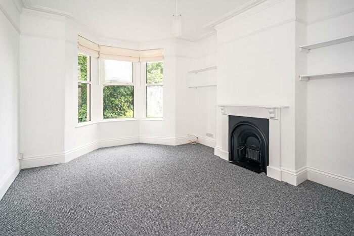 1 Bedroom Apartment To Rent In Station Road, Bath, BA1