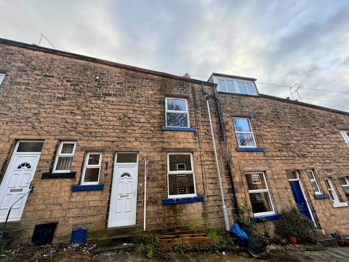 3 Bedroom Terraced House To Rent In Foulds Terrace, Bingley, BD16