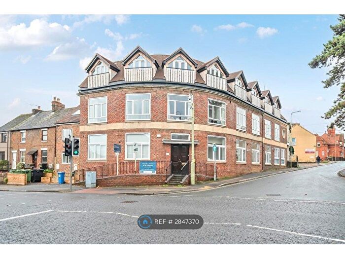 2 Bedroom Flat To Rent In Broadway, Didcot, OX11