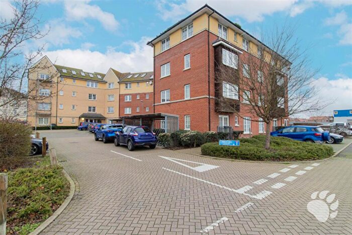2 Bedroom Flat For Sale In Herschell Court, Basildon, SS14