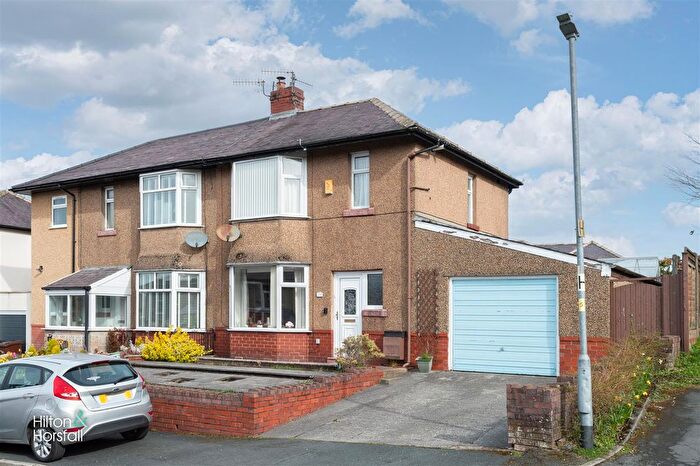 2 Bedroom Semi Detached House For Sale In Burwains Avenue, Foulridge, BB8