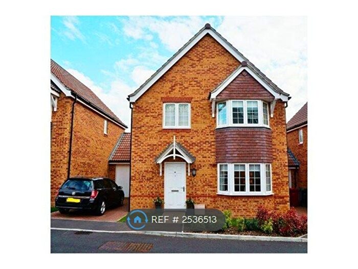 4 Bedroom Detached House To Rent In George Palmer Close, Reading, RG2