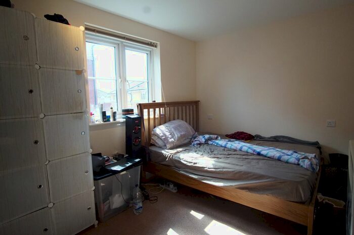 2 Bedroom Flat To Rent In The Hedgerows, Bradley Stoke, Bristol, BS32