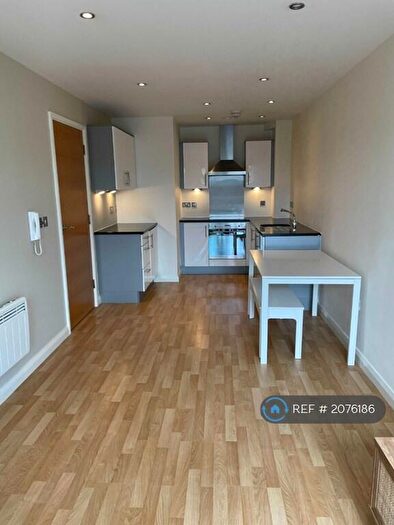 1 Bedroom Flat To Rent In Brewery Wharf, Leeds, LS10