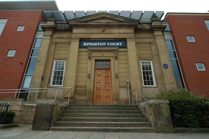 2 Bedroom Apartment To Rent In , Kingston Court, City Centre, HU2