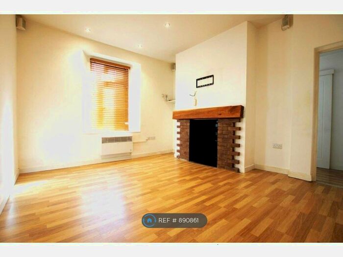 2 Bedroom Flat To Rent In Burlington Street, Weston-Super-Mare, BS23