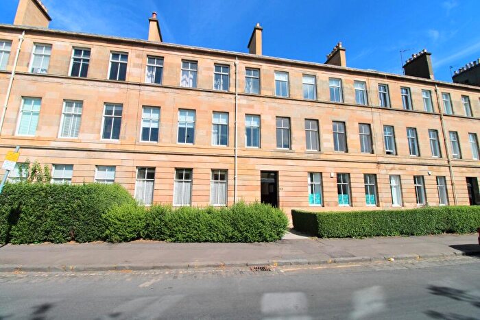 2 Bedroom Flat To Rent In Darnley Street, Glasgow, G41