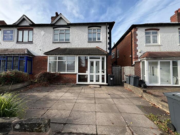 4 Bedroom Semi Detached House To Rent In Alcester Road South, Kings Heath, B14