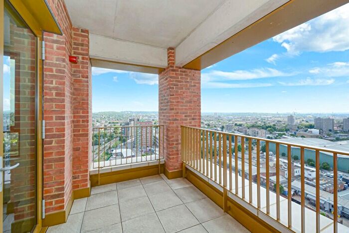 2 Bedroom Apartment To Rent In Bermondsey Heights, Bermondsey, SE15