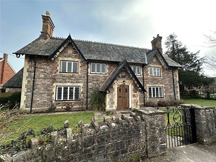 4 Bedroom Detached House To Rent In Bradford On Tone, Taunton, Somerset, TA4