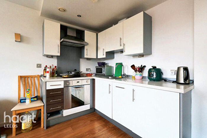 2 Bedroom Apartment For Sale In King Charles Street, Leeds, LS1