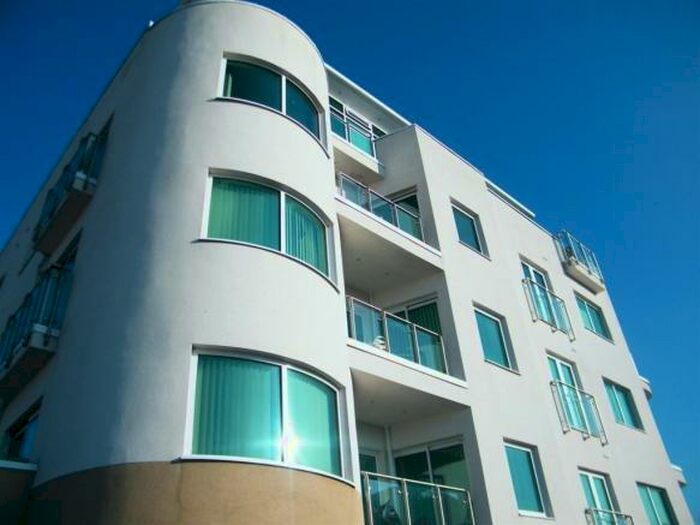 1 Bedroom Apartment To Rent In Harbour Point, Stuart Street, Cardiff, CF10