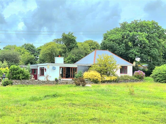 4 Bedroom Bungalow For Sale In Llangain, Carmarthen, Carmarthenshire, SA33