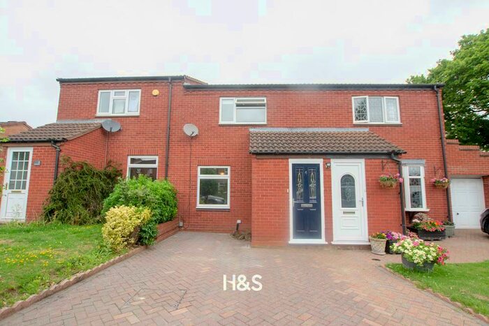 2 Bedroom Terraced House To Rent In Rainsbrook Drive, Monkspath, Solihull, B90