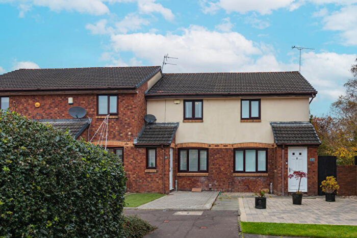 2 Bedroom Terraced House For Sale In Castle Gardens, Paisley, PA2