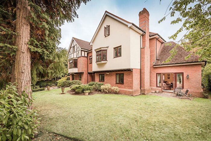 2 Bedroom Flat For Sale In St. Johns Hill, Shenstone, Lichfield, WS14