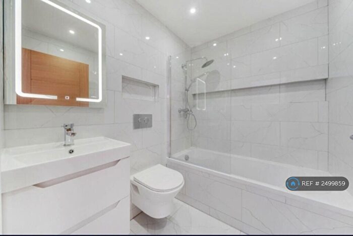 1 Bedroom Penthouse To Rent In Station Road, Loudwater, High Wycombe, HP10