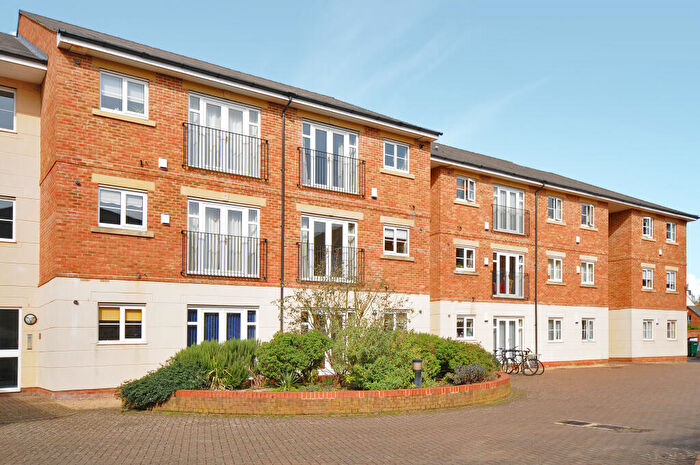 2 Bedroom Flat To Rent In Grandpont Place, Long Ford Close, Oxford, OX1