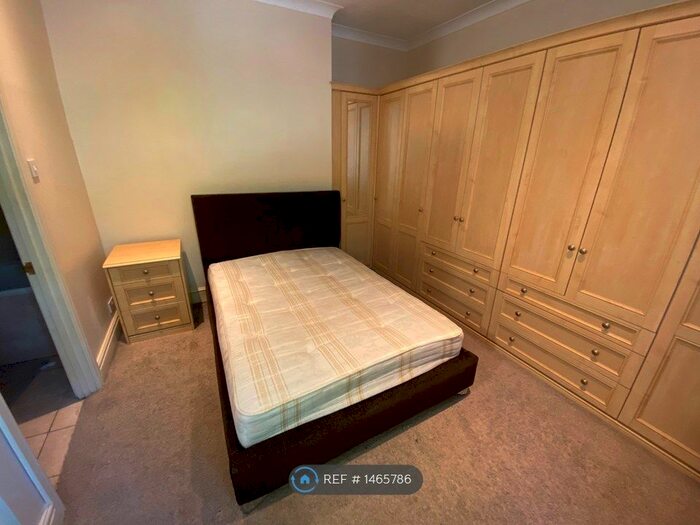 Studio To Rent In Phyllis House Bristol Road, Birmingham, B5