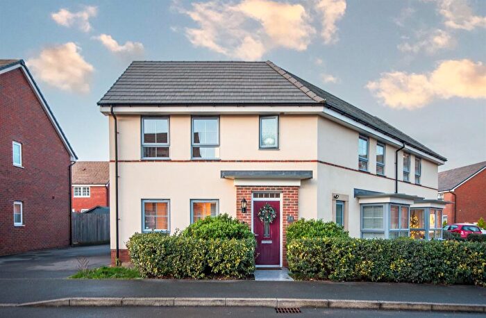 3 Bedroom Semi Detached House For Sale In Peveril Street, Barton Seagrave, Kettering, NN15