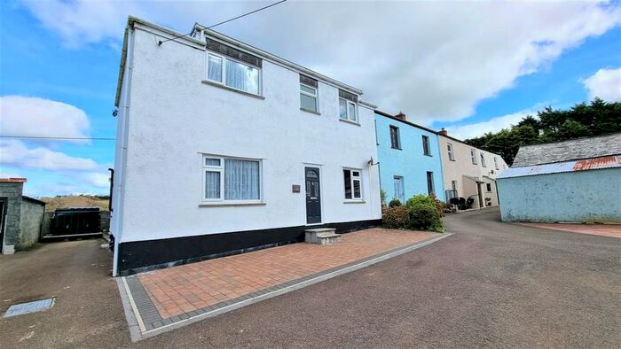 4 Bedroom Detached House To Rent In Sportsmans, Camelford, PL32