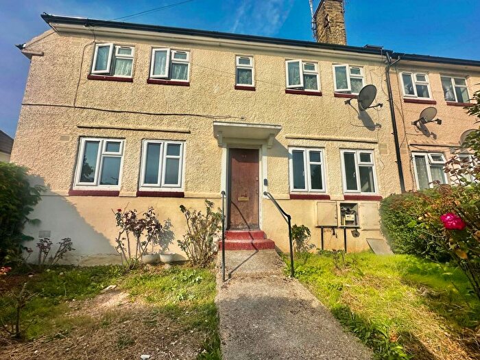 2 Bedroom Maisonette To Rent In Lyon Park Avenue, Wembley, HA0