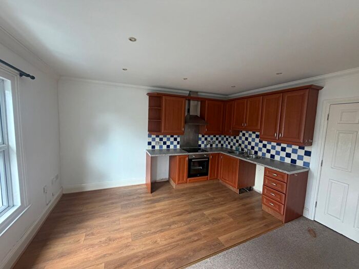 2 Bedroom Flat To Rent In Belvedere Road, Taunton, TA1