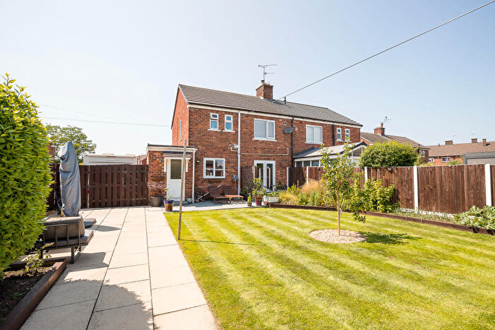 3 Bedroom Semi-Detached House For Sale In Hope Road, Chester, CH4