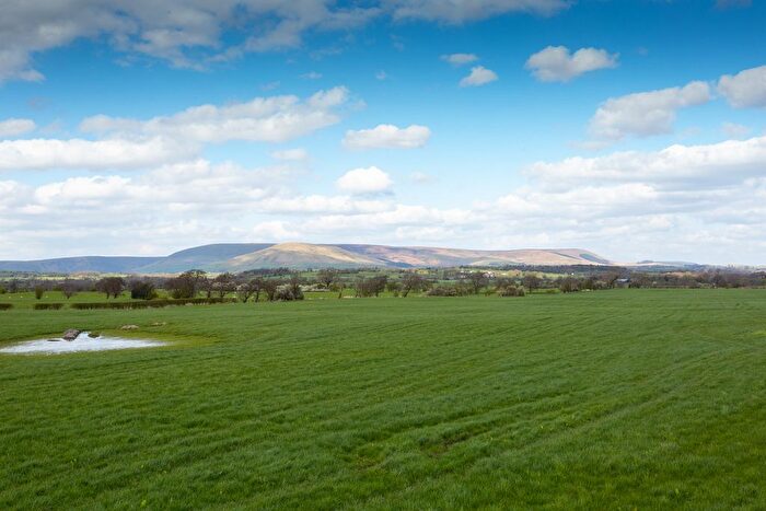 5 Bedroom Detached House For Sale In Inglewhite Road, Goosnargh, PR3