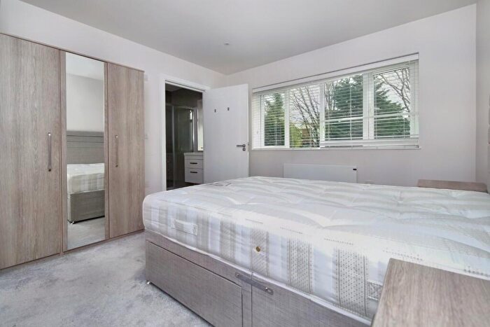 1 Bedroom Flat To Rent In Montpelier Rise, London, NW11