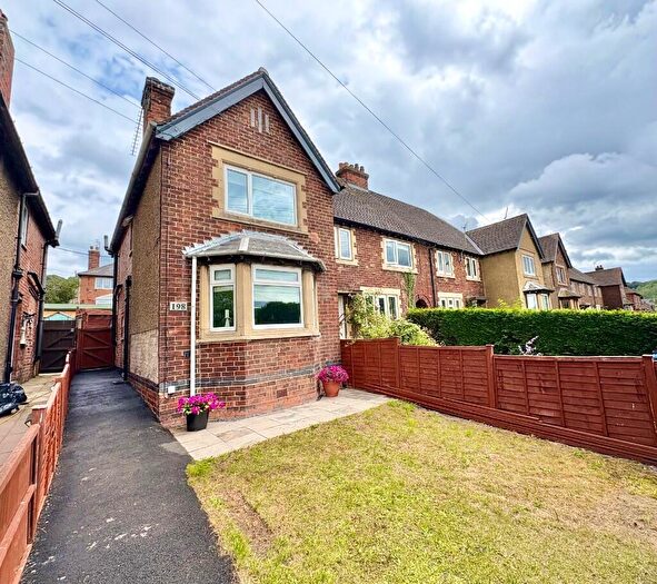 3 Bedroom End Of Terrace House For Sale In Bakewell Road, Matlock, Derbyshire, DE4